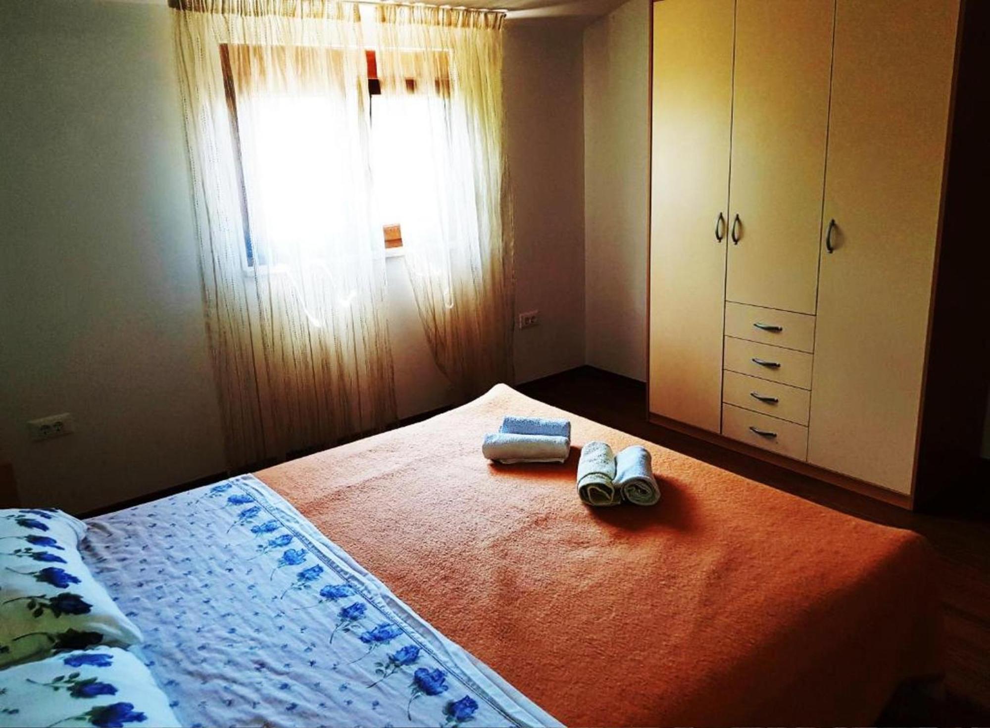 Renata Mare Apartment